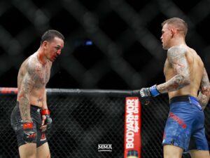 Max_Holloway_vs_Dustin_Poirier-3.